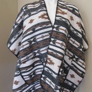 Fandivo Blanket Style Serape Open Poncho OSFM